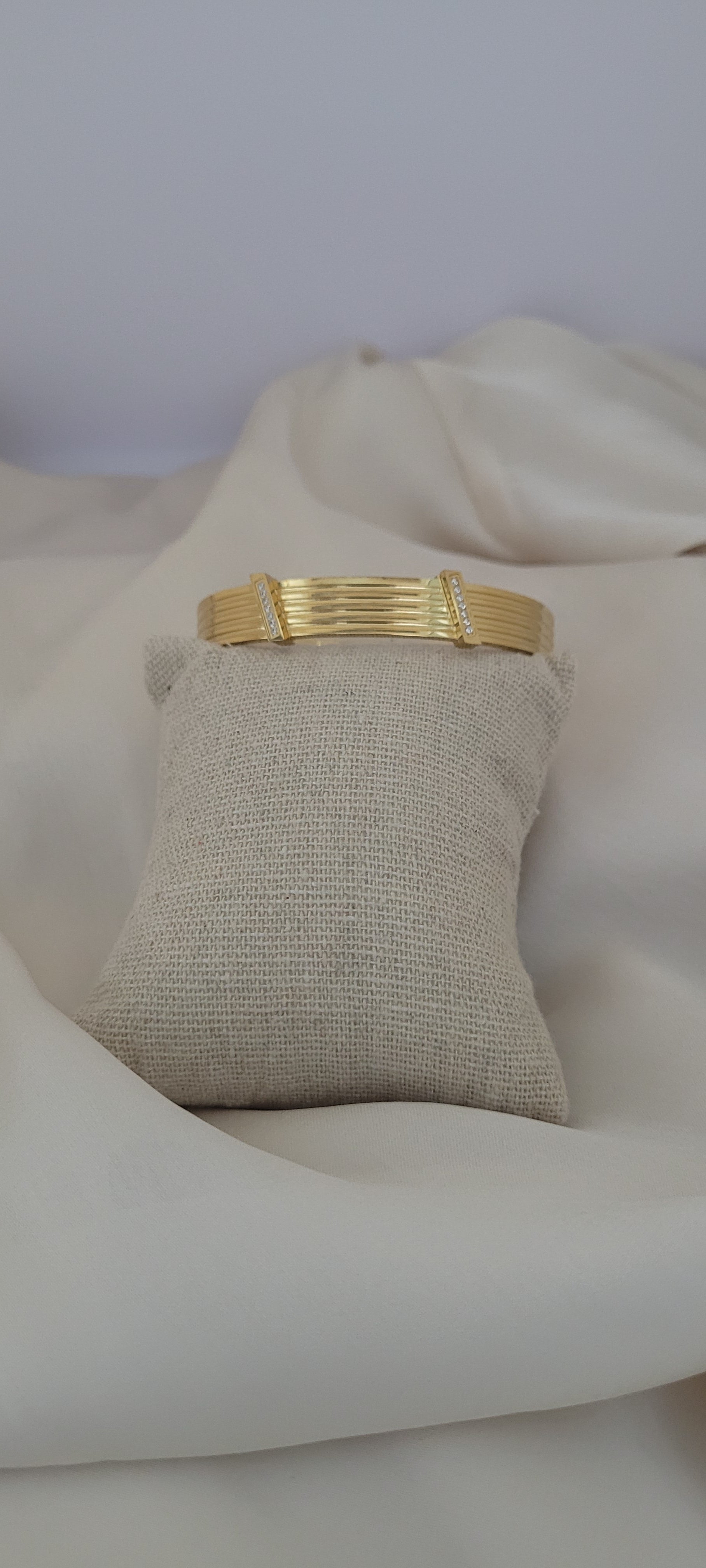 Bracelet shic avec strass (6cm)