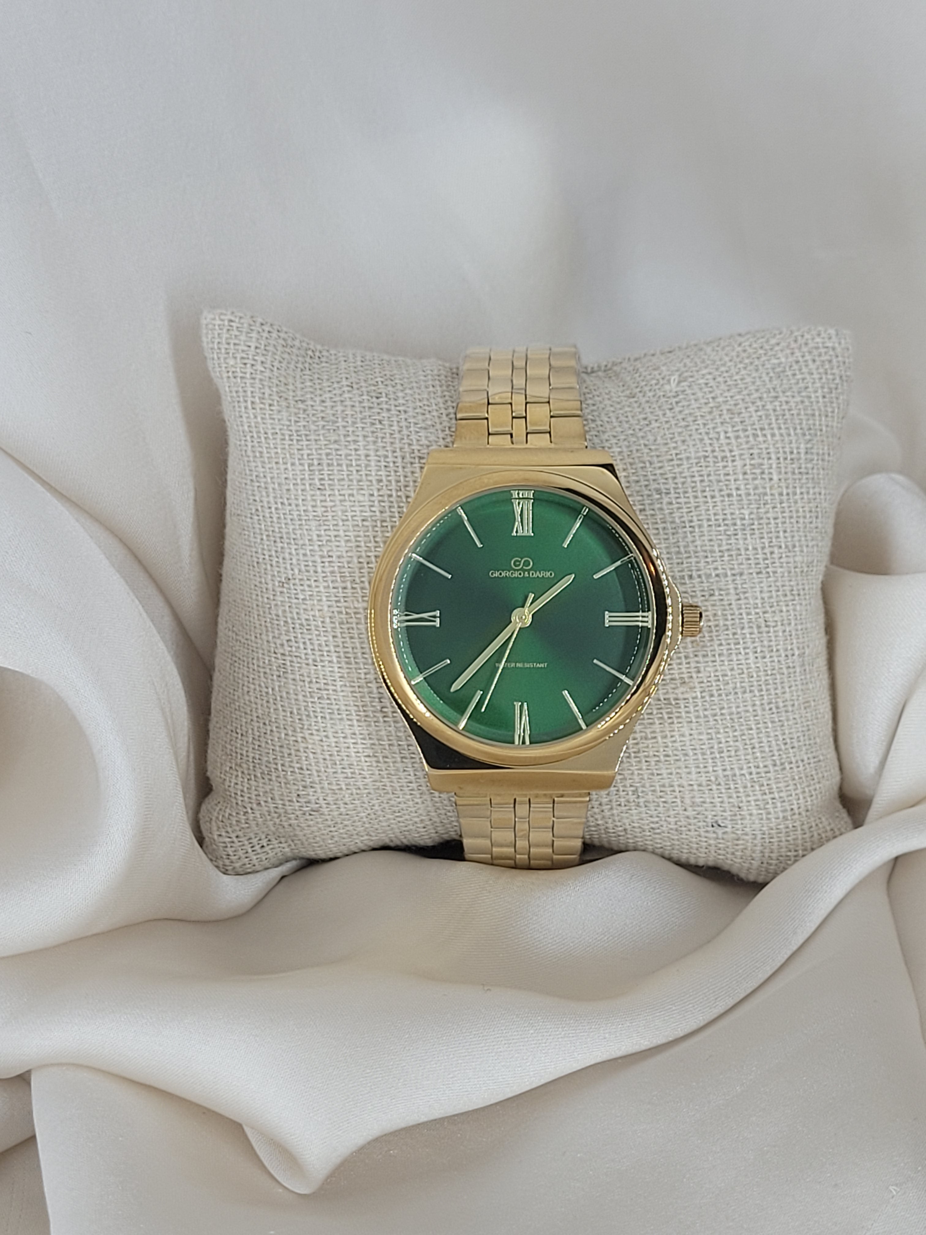 Montre fond vert acier inoxydable