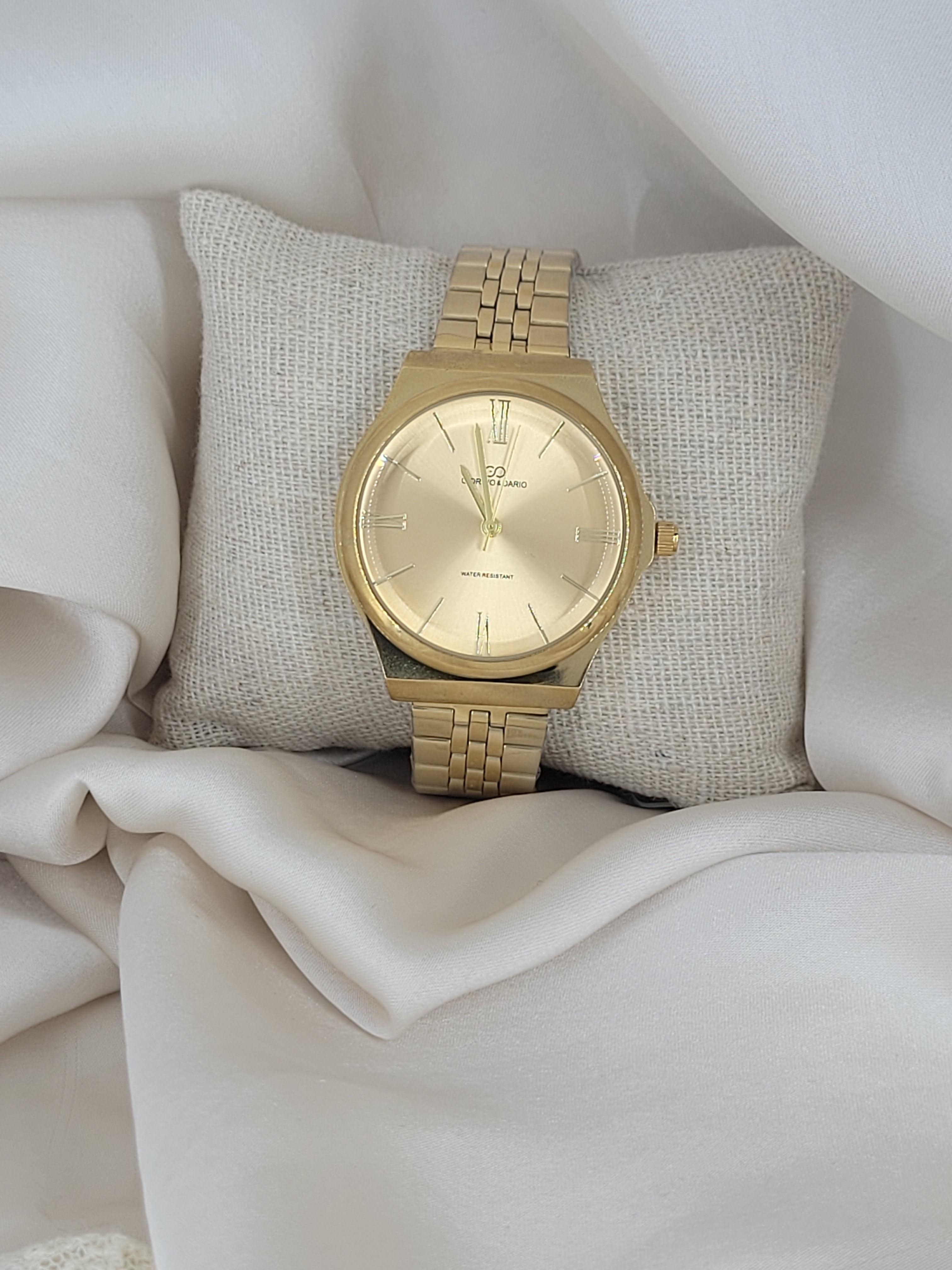 Montre fond doré acier inoxydable