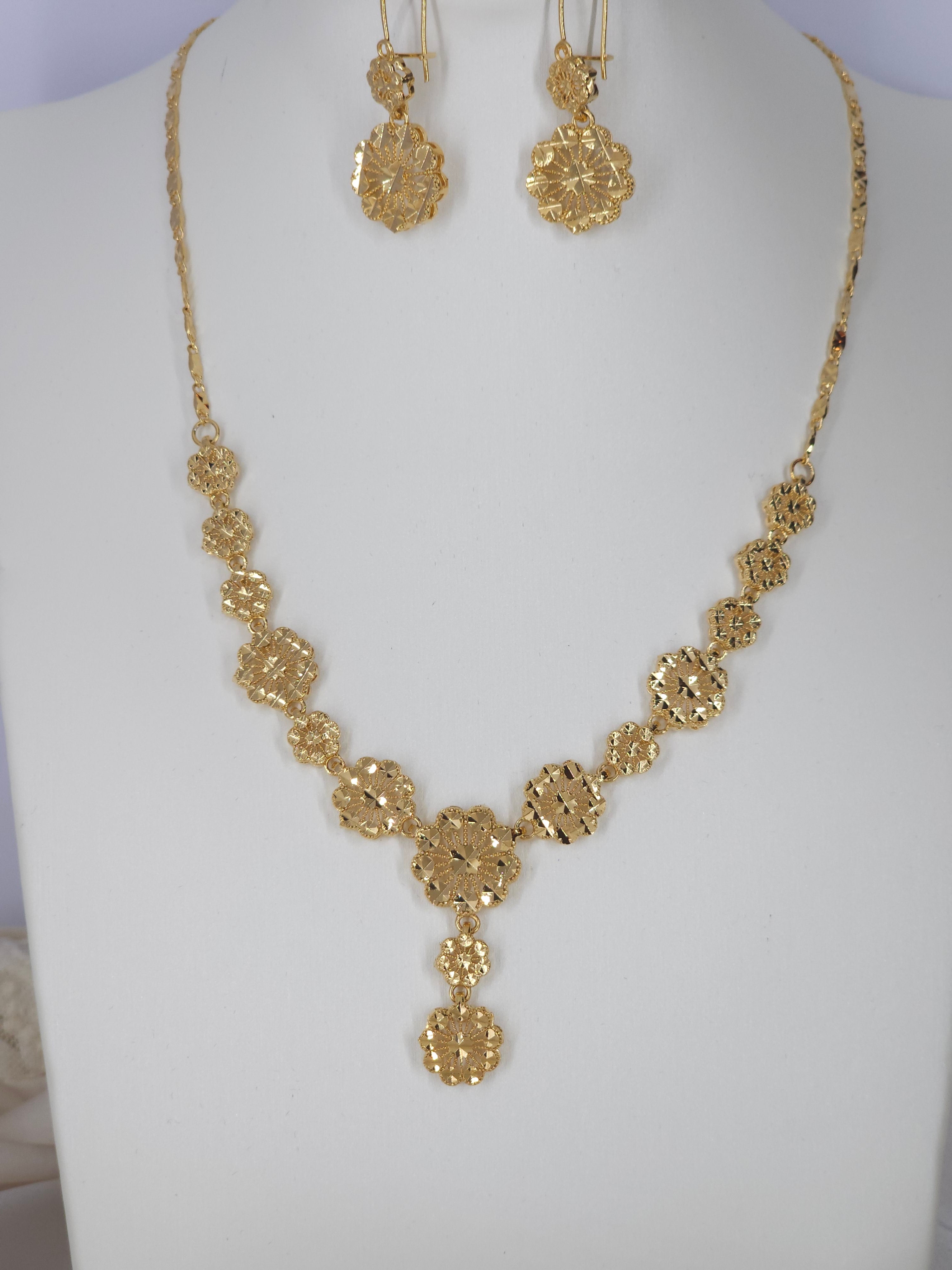 Ensemble collier boucle Traditionnel