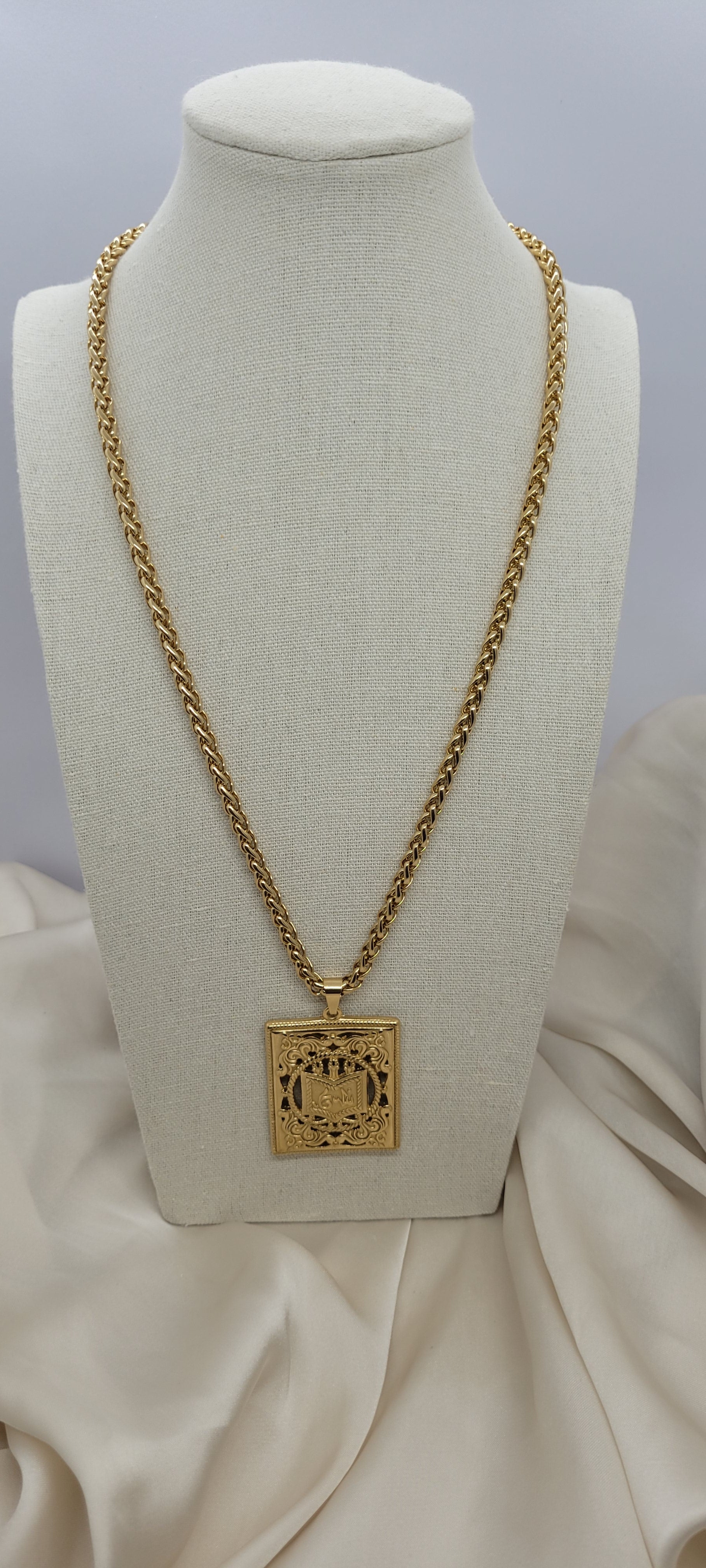 Collier Coran