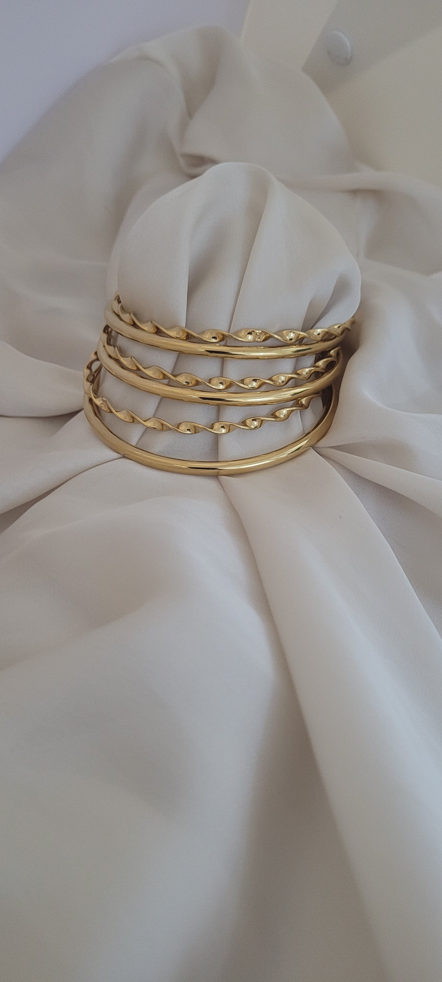 6 bracelet simple et torsadé (7cm)