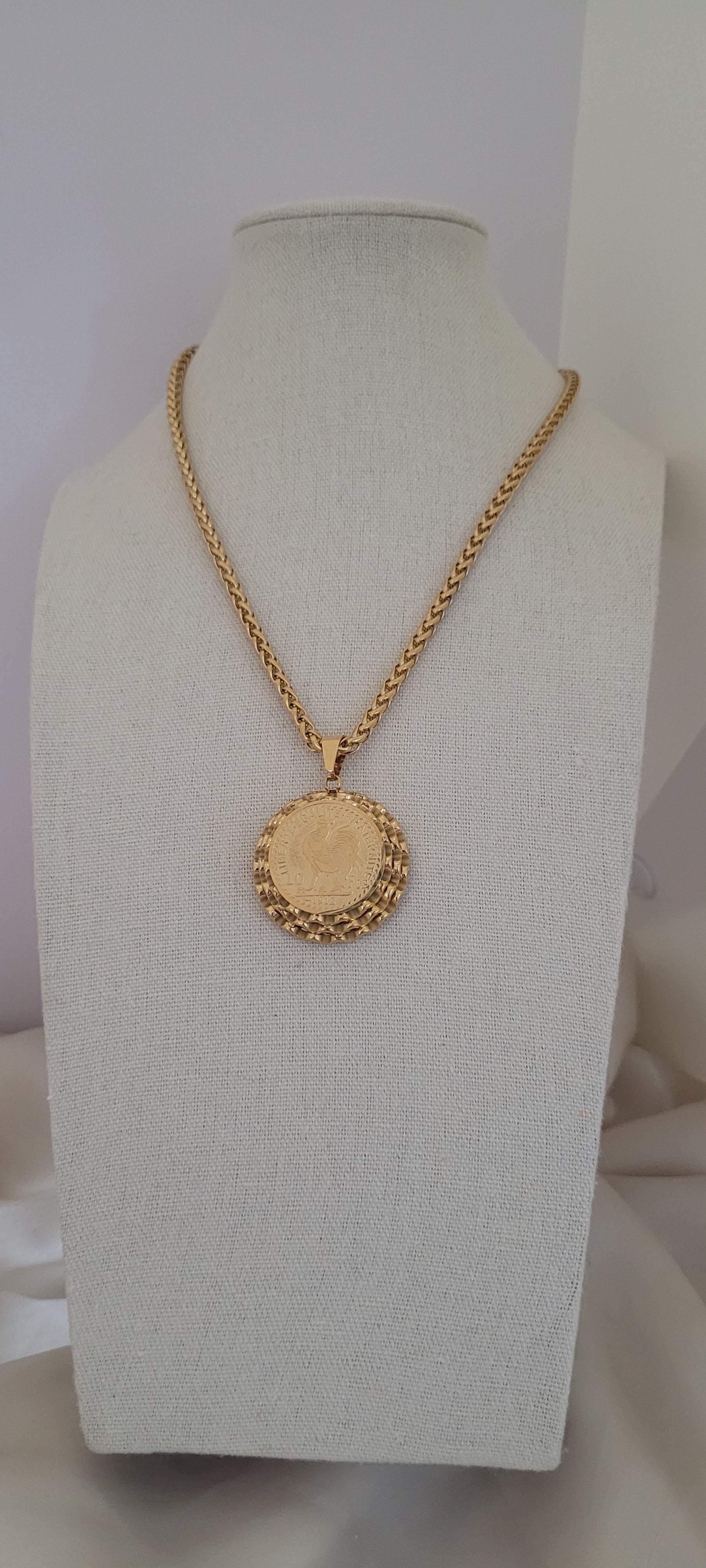 Collier COQ π