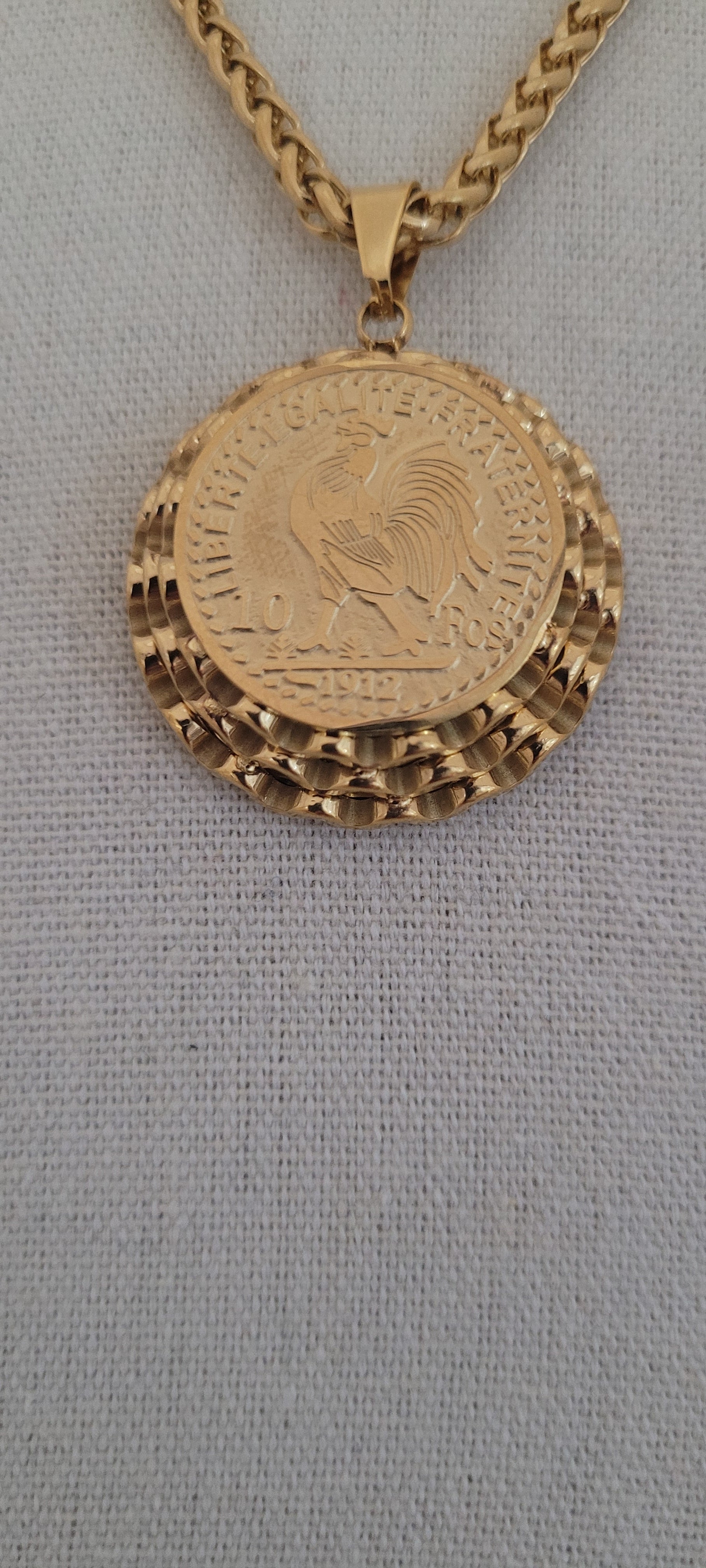 Collier COQ π