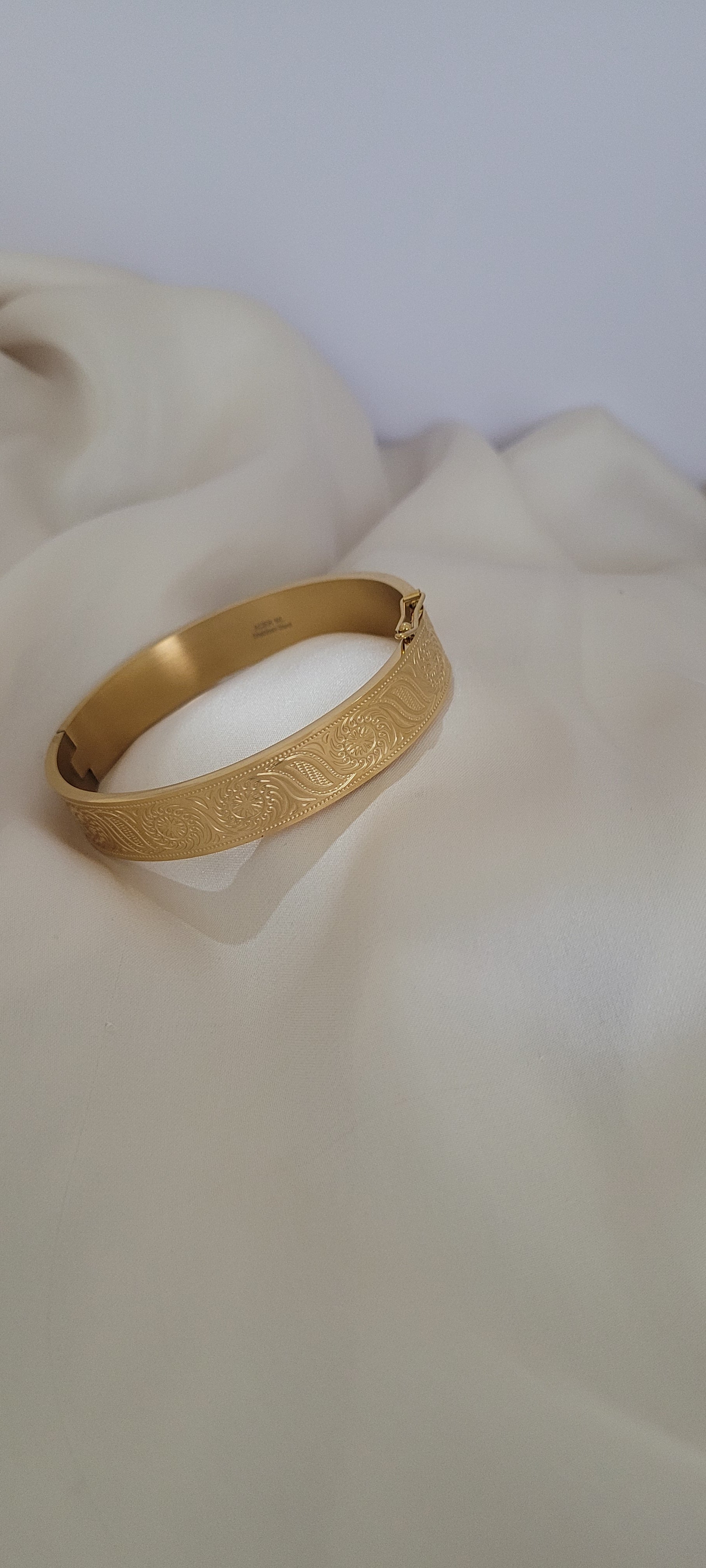 Bracelet 2 Face عصير صبون (6.3cm)