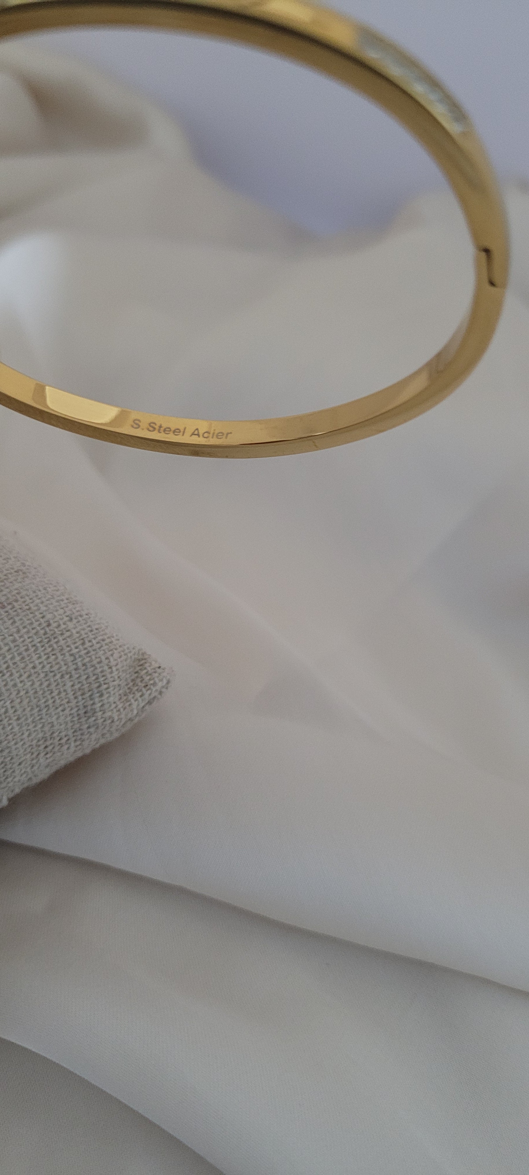 Bracelet shic avec strass (6cm)